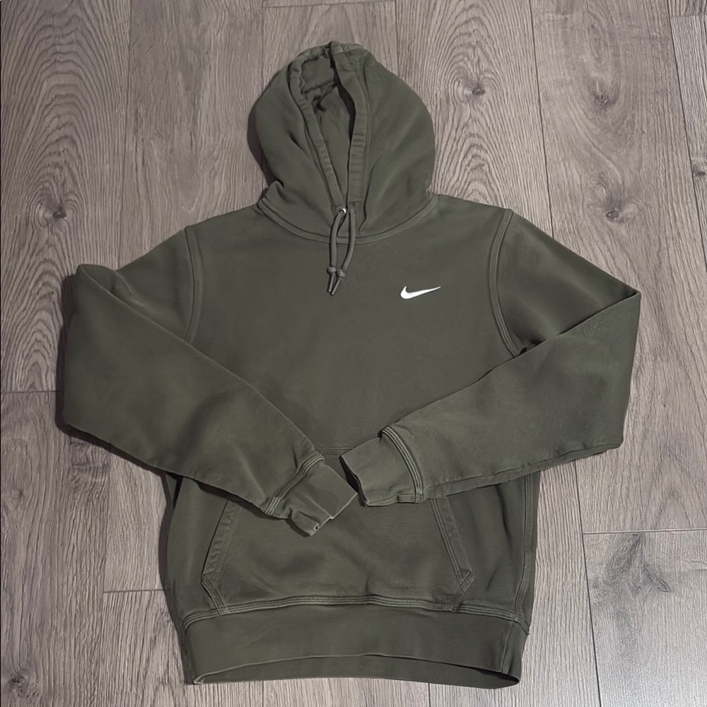 Nike Men's Club Hoodie
